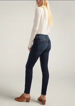 Suki Skinny W Button Front