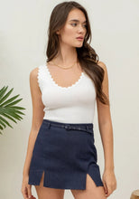 Scalloped Edge Tank